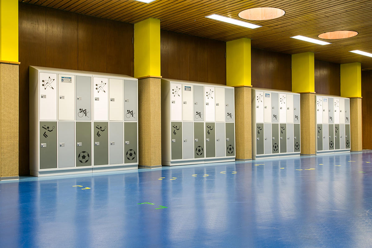 Die astradirect Schulschließfächer, in der Heinrich Heine Realschule in Kaiserslautern